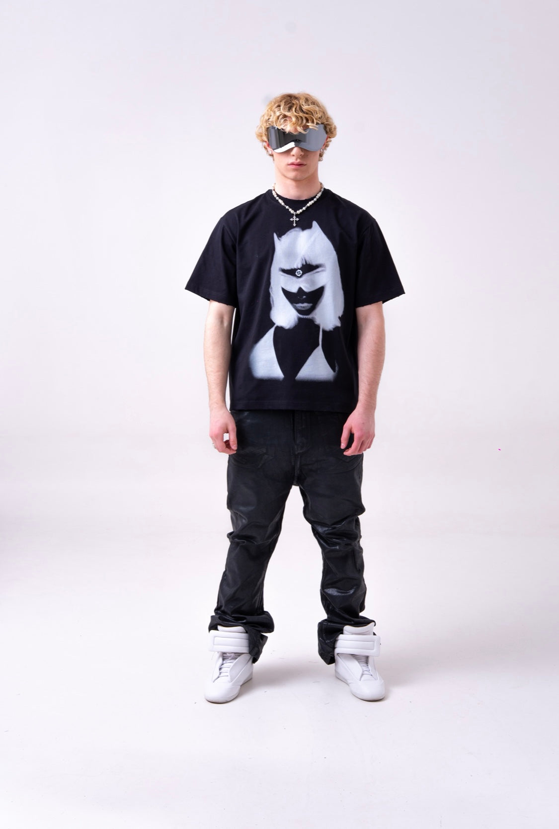 BLACK SNIPE TEE